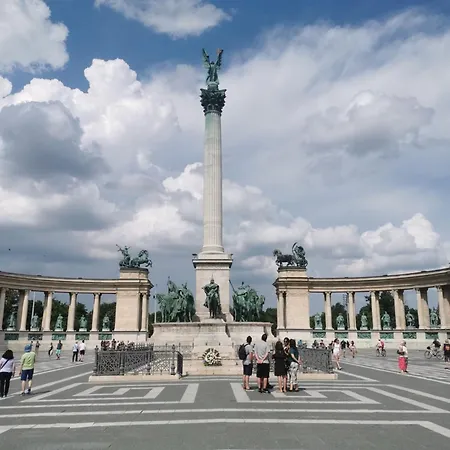Next To New York Palace Center Budapest